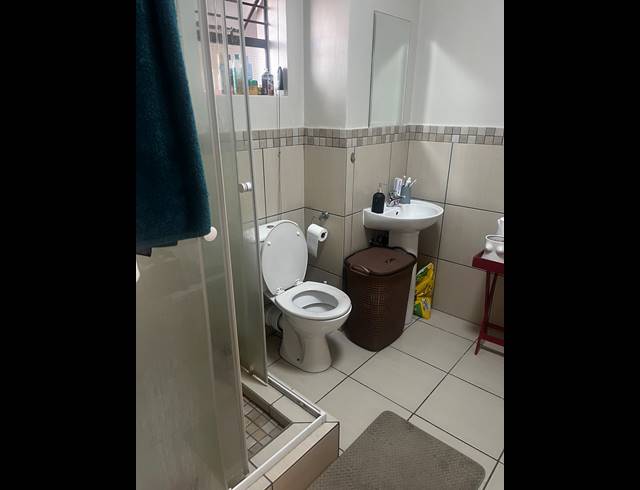 1 bed property to rent in BARBEQUE DOWNS